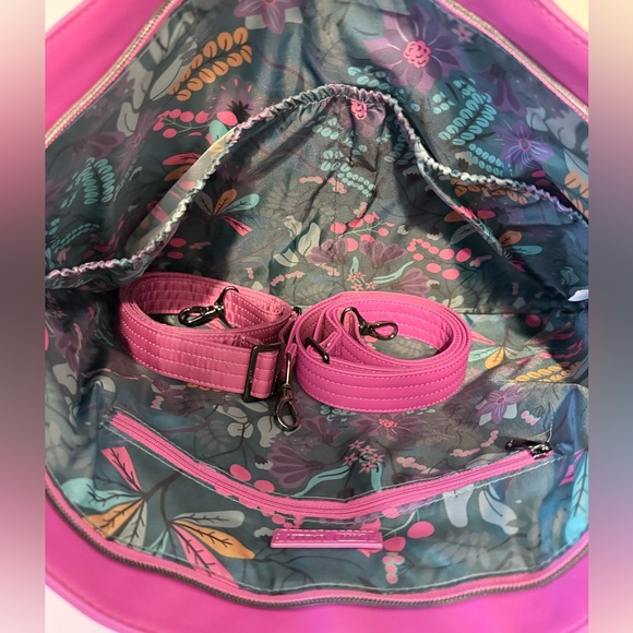 Lug Galley - Picture 3 of 3